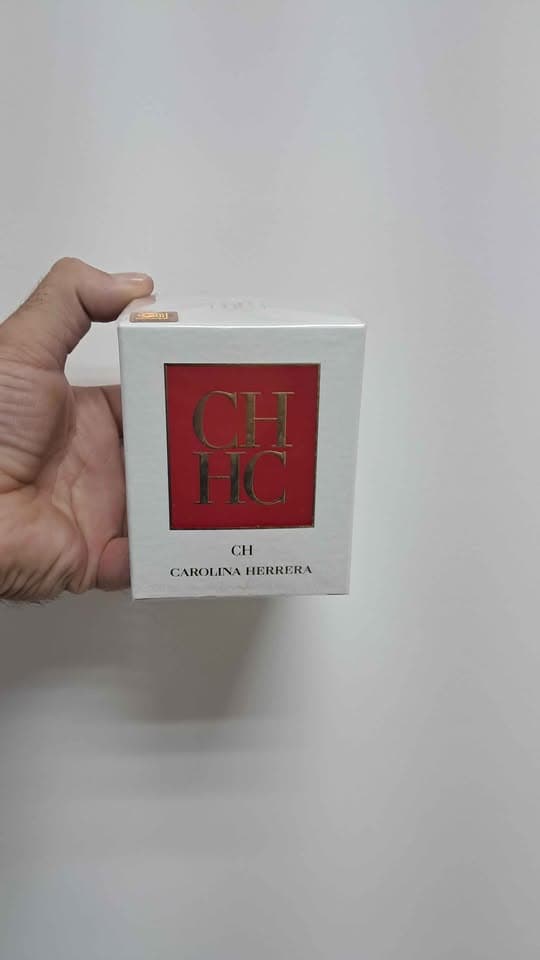 Carolina Herrera CH Eau de Toilette - Perfume Feminino 100ml Original - 2