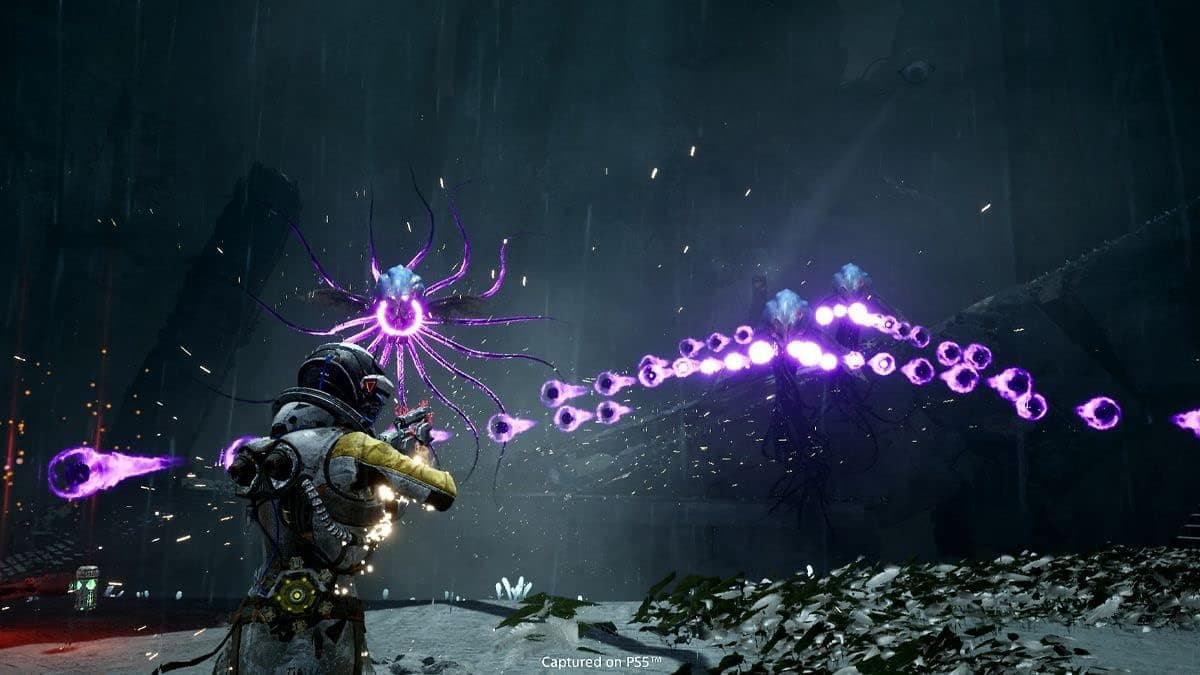 Jogo Mídia Física Returnal PS5 - 2