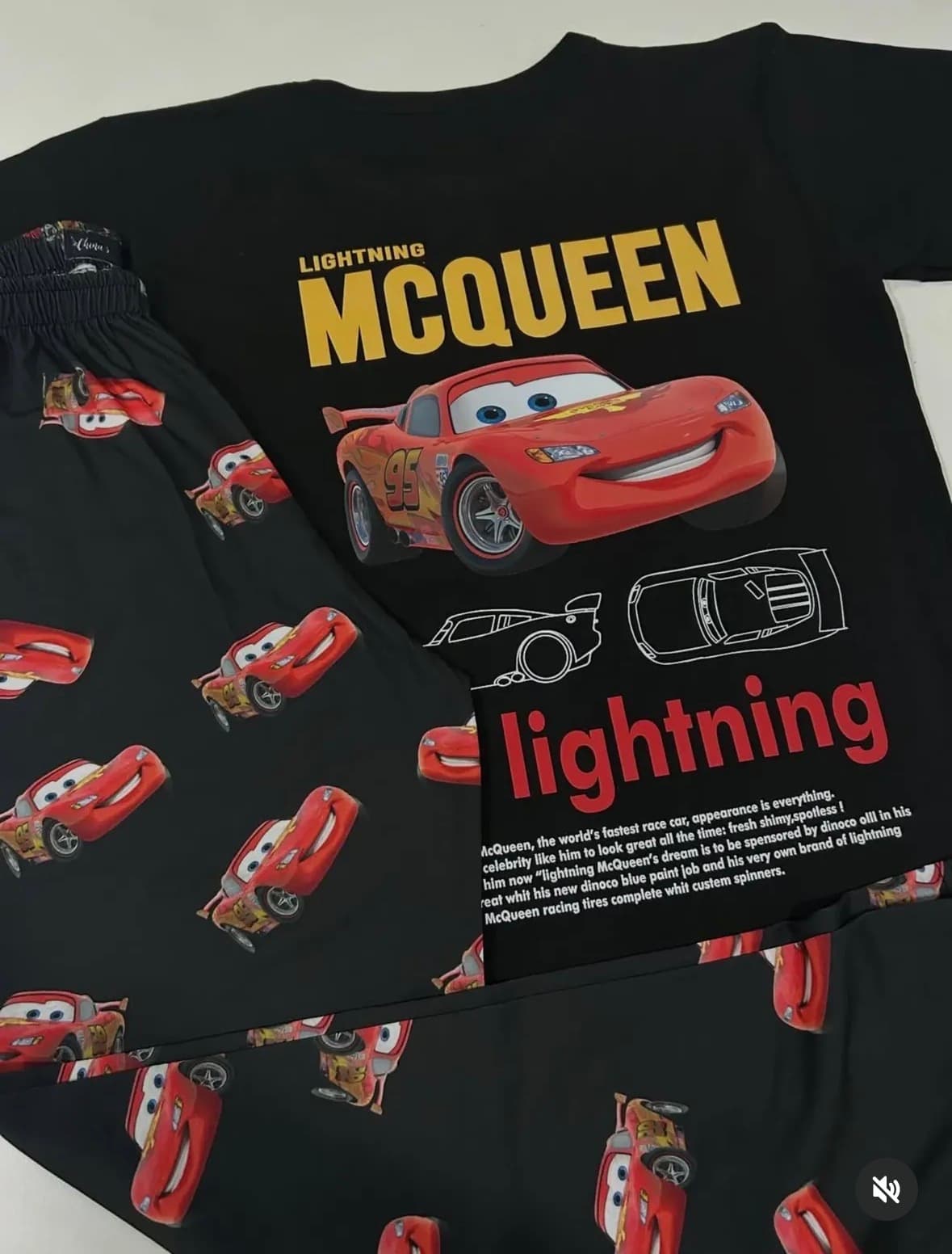 Conjunto calça e camiseta de pijama com estampa do McQueen tamM - 1