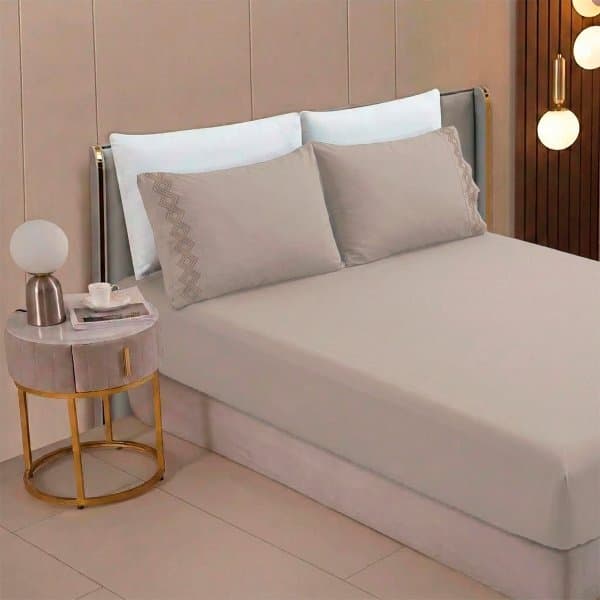 Jogo de Cama 3 peças King 200 fios Bordado Lençol Elastico 1,93x2,03x0,35mt - Bege Claro - 1
