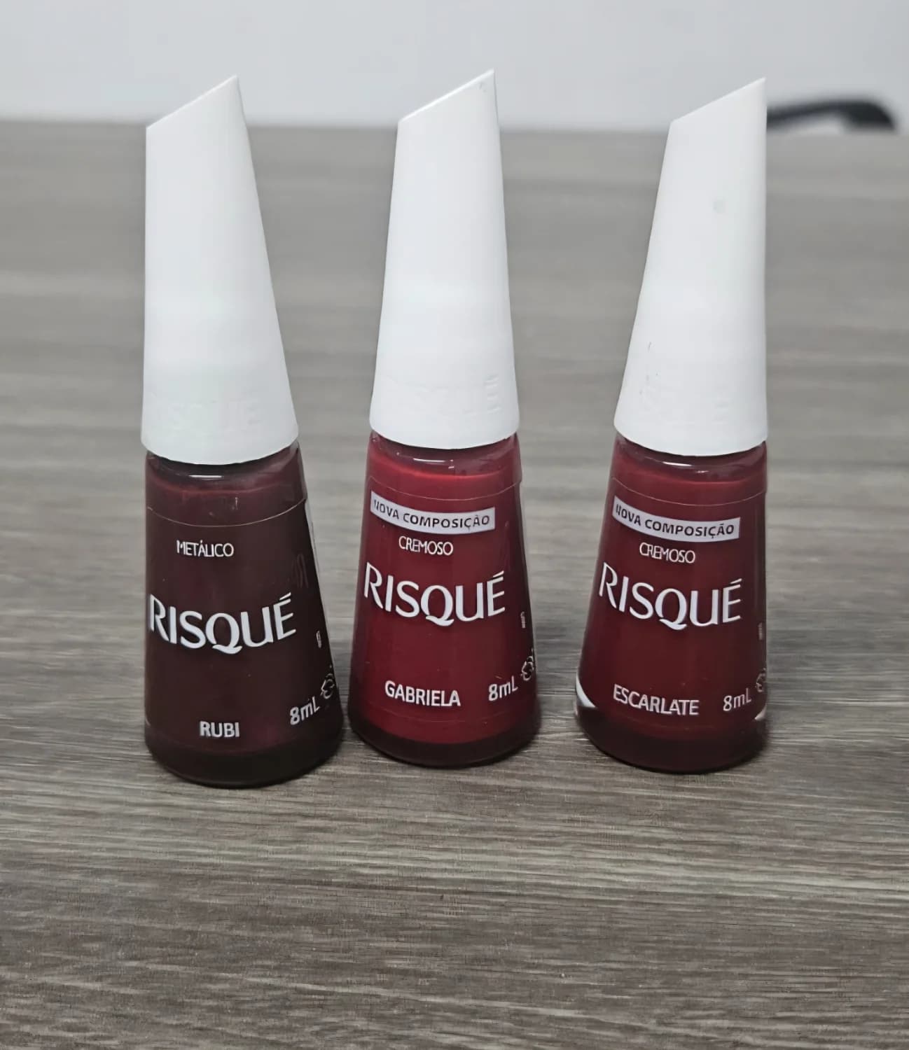 KIT COM 3 ESMALTES MARCA RISCE DE R$ 17,99 POR - 1