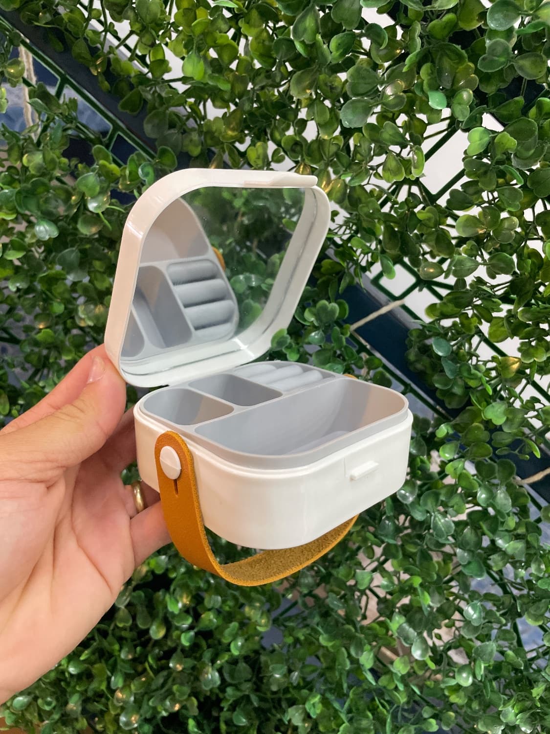 Porta Joias Organizador Acrílico Com Tampa E 16 Divisórias - 1