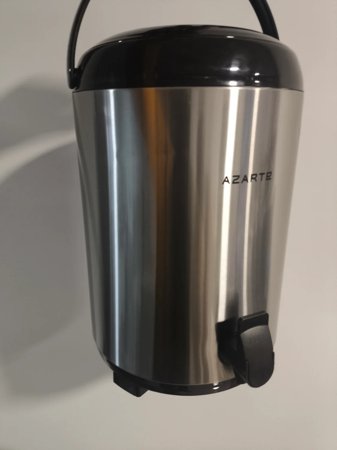 Garrafa Térmica Inox 9 Litros com Torneira – Azarte - 1