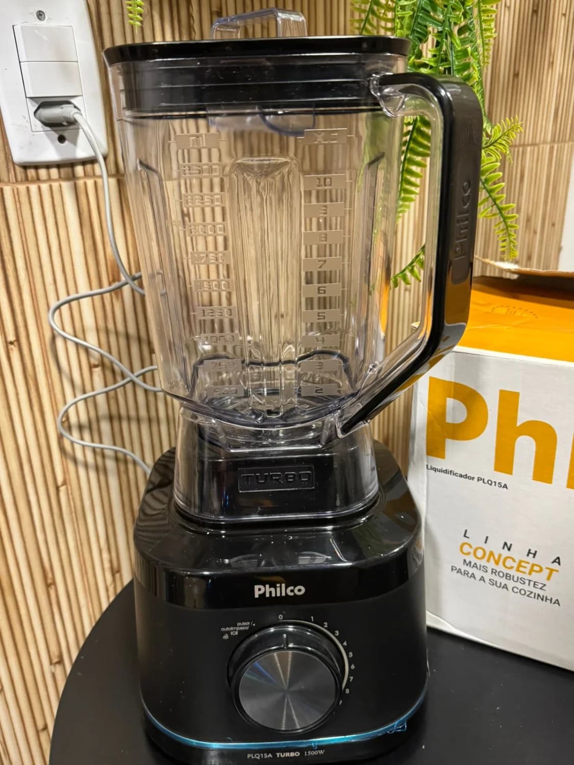 Liquidificador Philco PLQ15A Turbo - 2