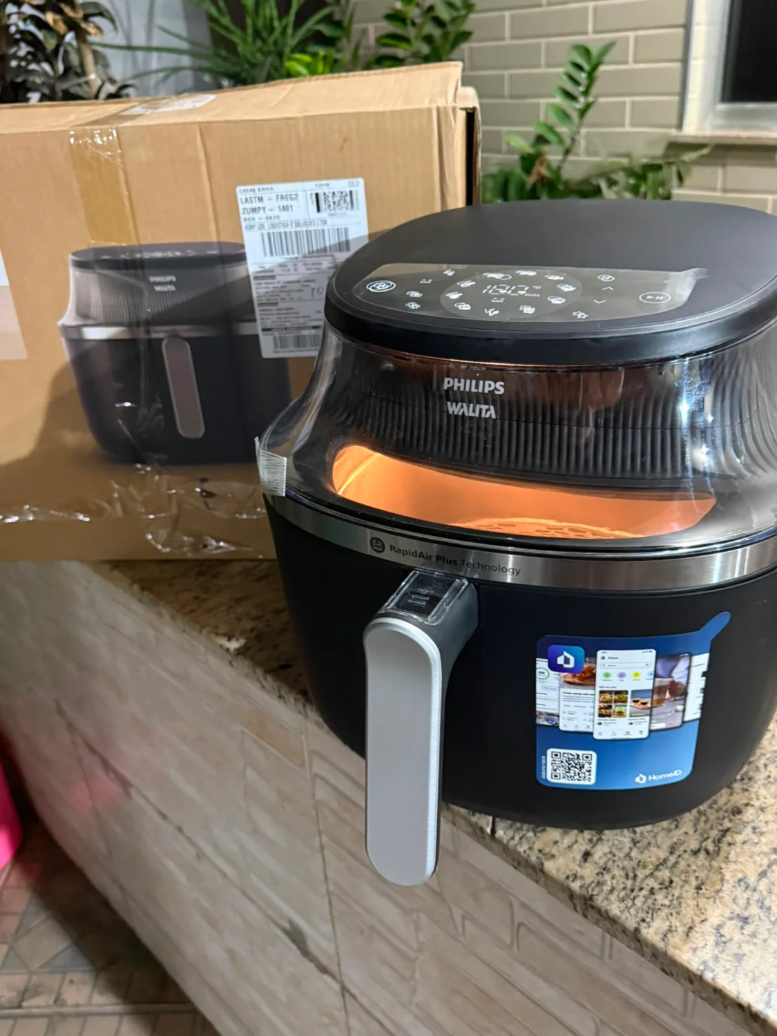 Fritadeira Airfryer Philips Walita Série 3000 XL 7,2L Digital Preta - NA341 - 1
