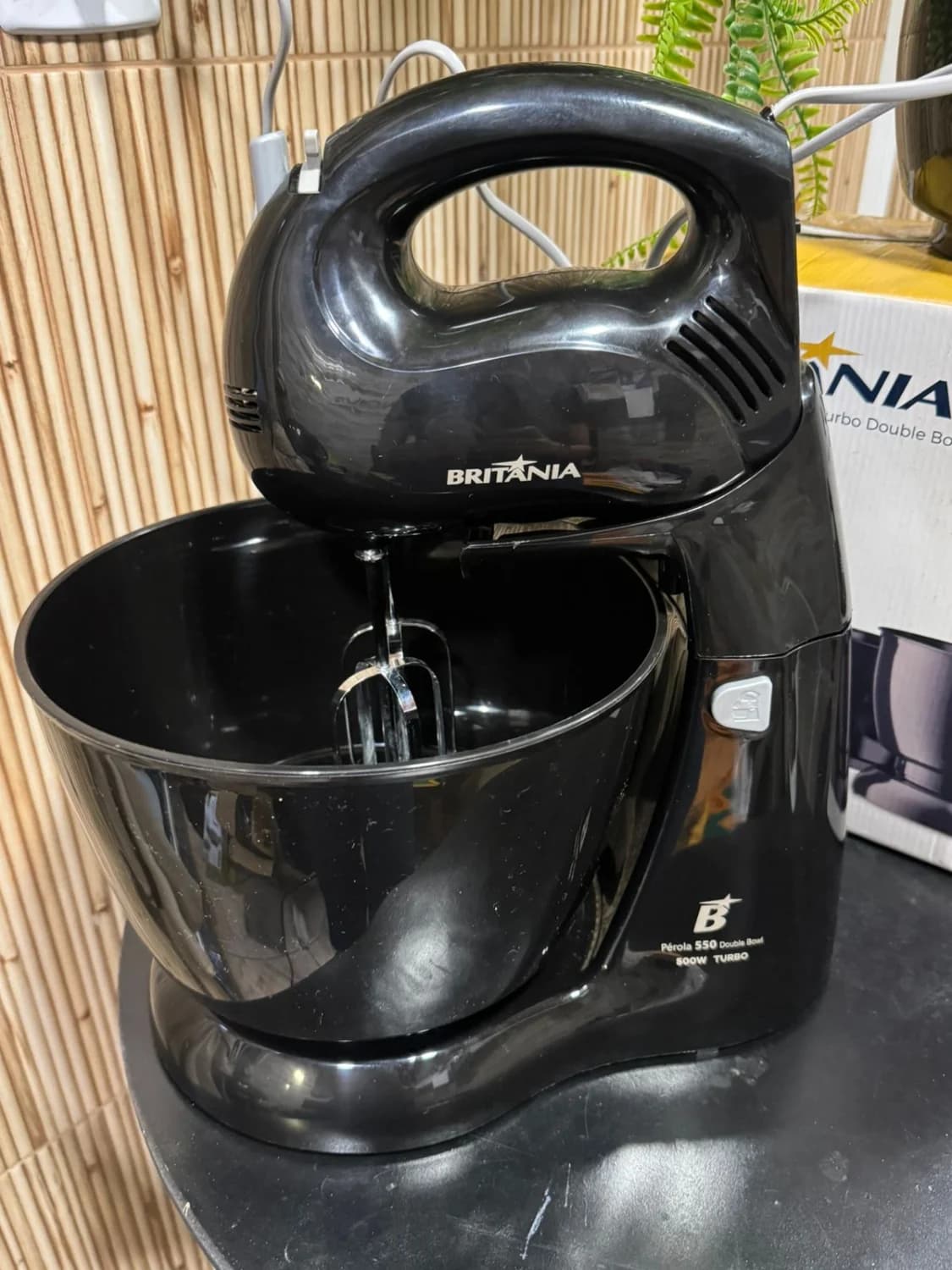 Batedeira Britânia 4Vel Perola 550 500W 2Bowls PTO 110V - 2