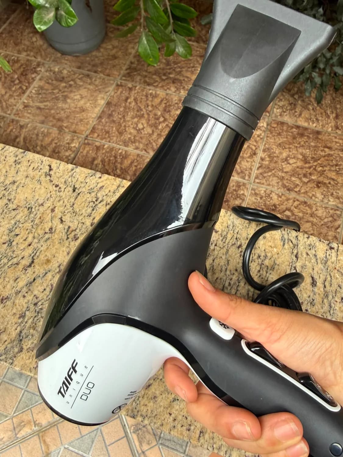 Secador De Cabelos Taiff Unique Duo Preto E Branco 2700w Bivolt Automático - 3