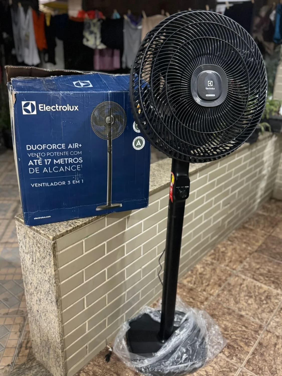Ventilador Electrolux de coluna EFS40 - 1