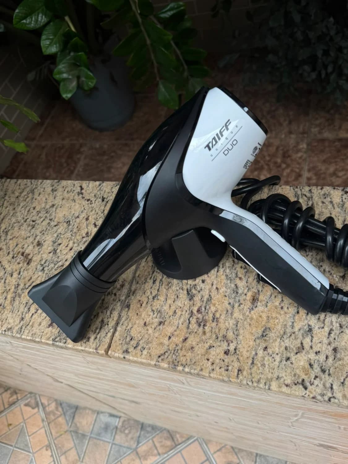 Secador De Cabelos Taiff Unique Duo Preto E Branco 2700w Bivolt Automático - 2