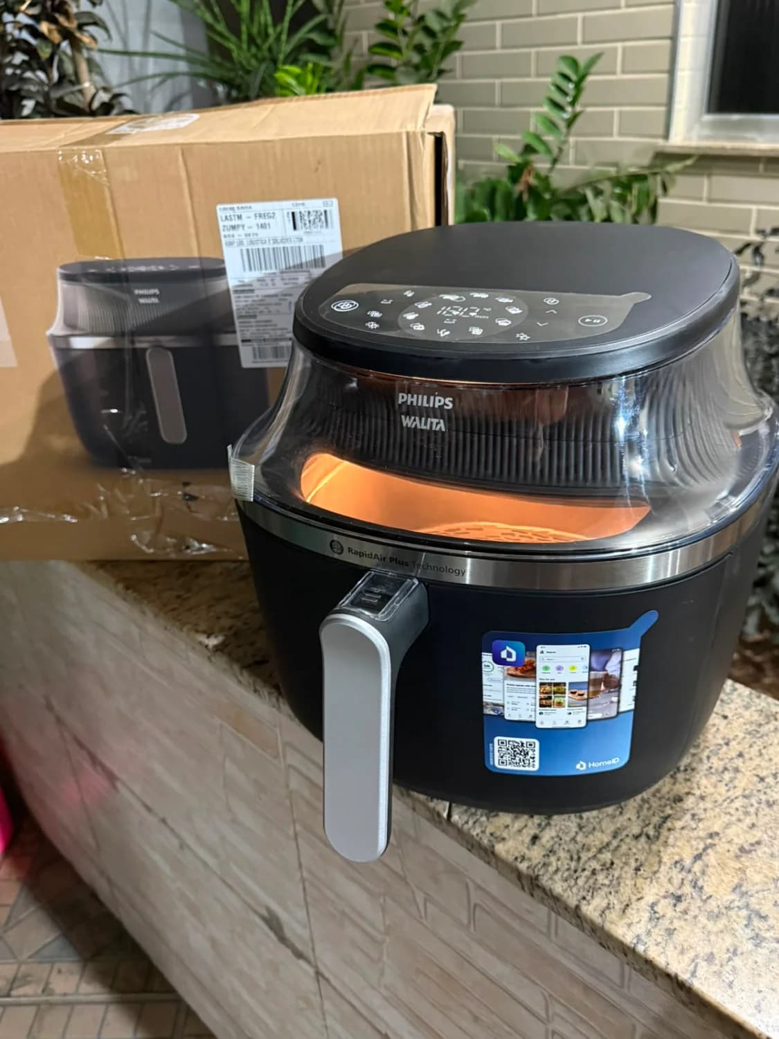 Fritadeira Airfryer Philips Walita Série 3000 XL 7,2L Digital Preta - NA341 - 5