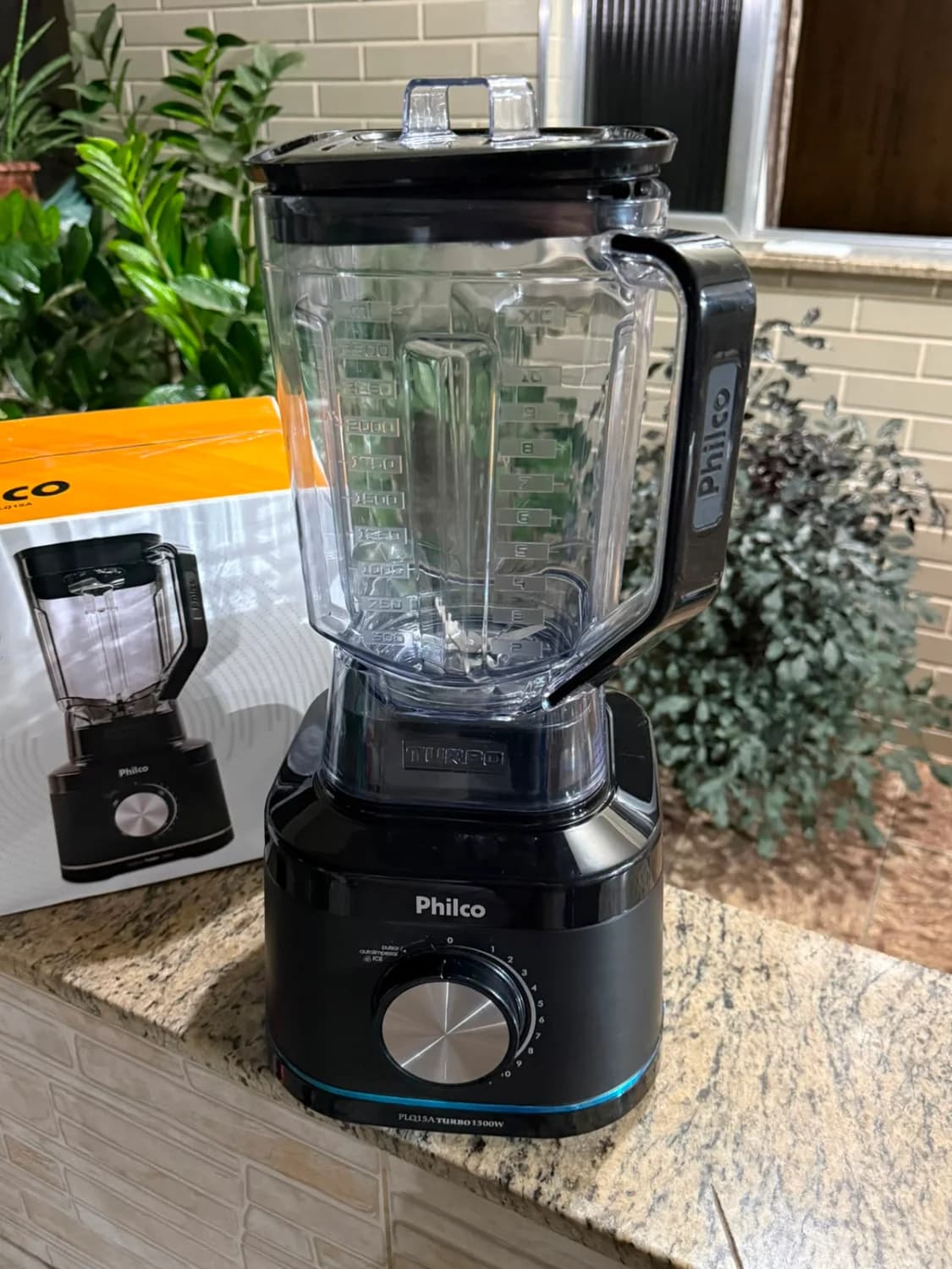 Liquidificador Philco 1200W 3L 12 Velocidades Preto PH900 - 4