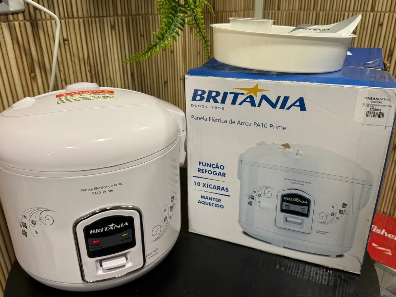 Panela Elétrica de Arroz Britânia PA10 Prime 10 Xícaras - Branca - 110V - 7