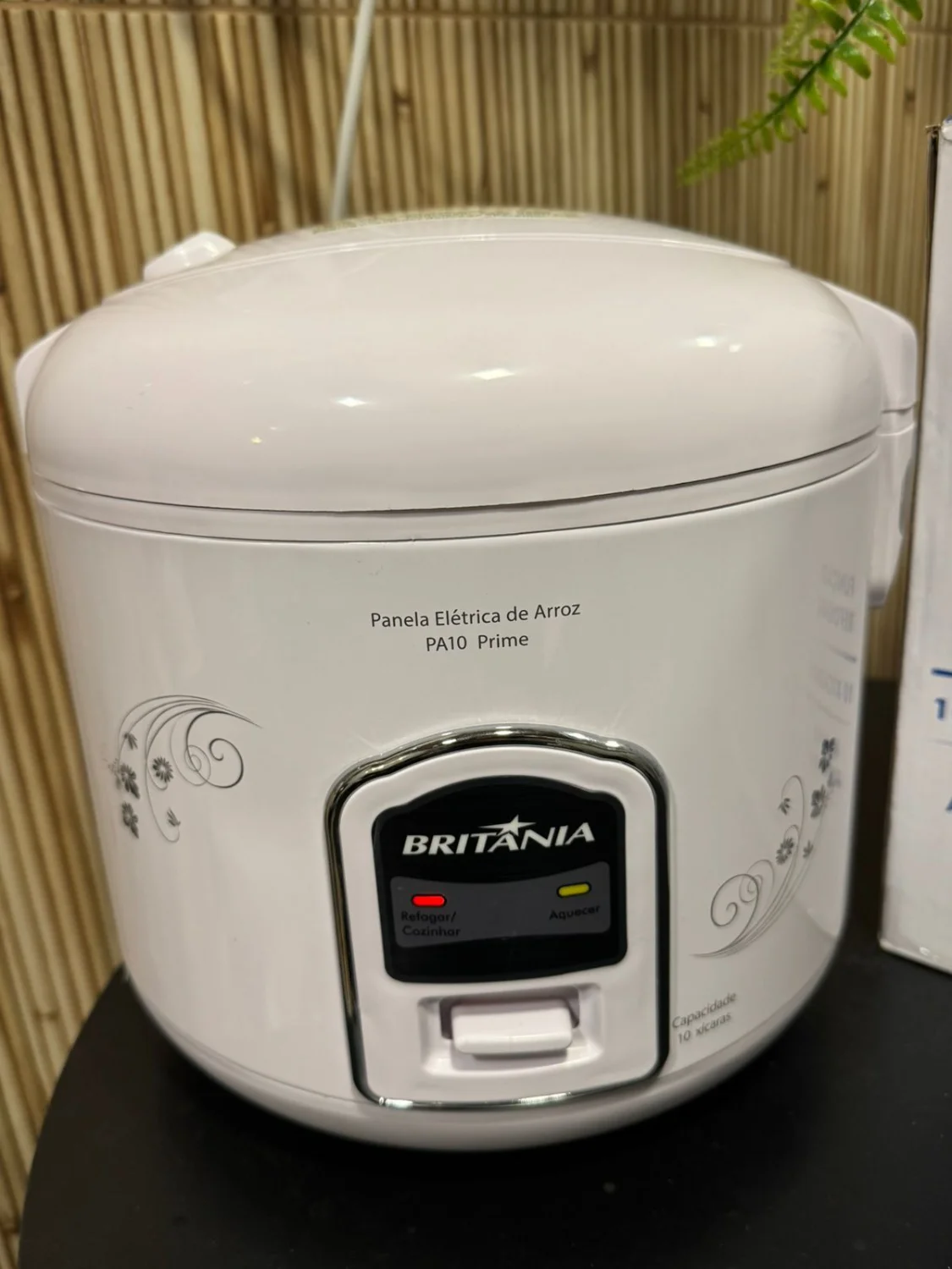 Panela Elétrica de Arroz Britânia PA10 Prime 10 Xícaras - Branca - 110V - 3