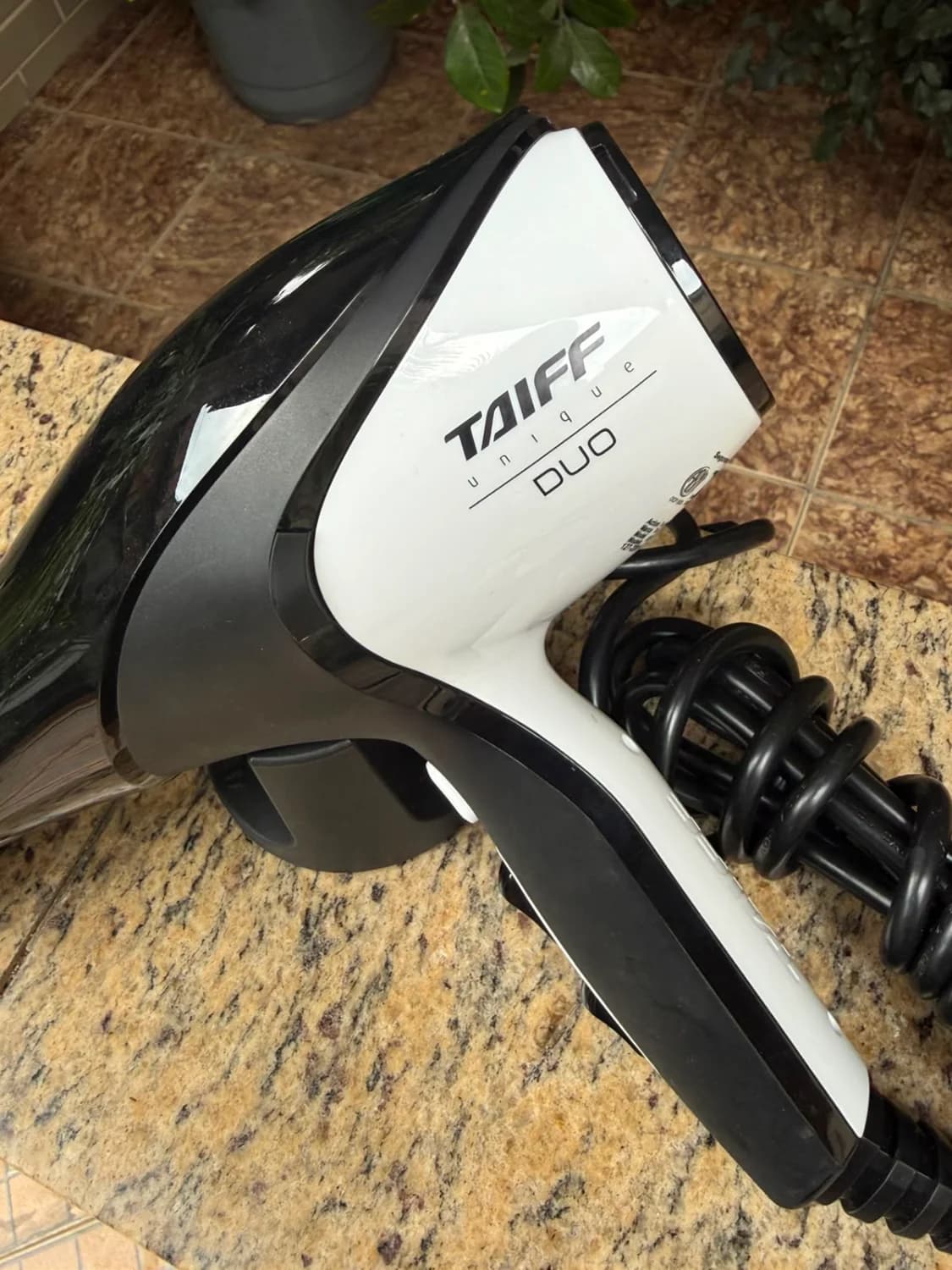 Secador De Cabelos Taiff Unique Duo Preto E Branco 2700w Bivolt Automático - 6