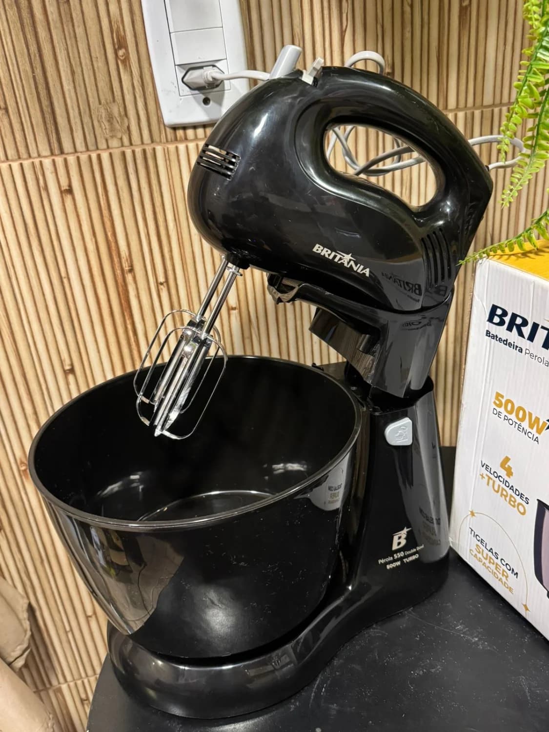 Batedeira Britânia 4Vel Perola 550 500W 2Bowls PTO 110V - 5