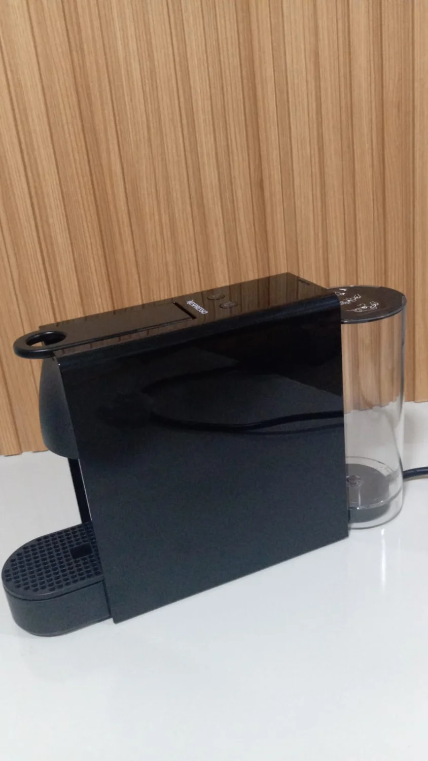 Cafeteira Nespresso Essenza Mini Preta - 2