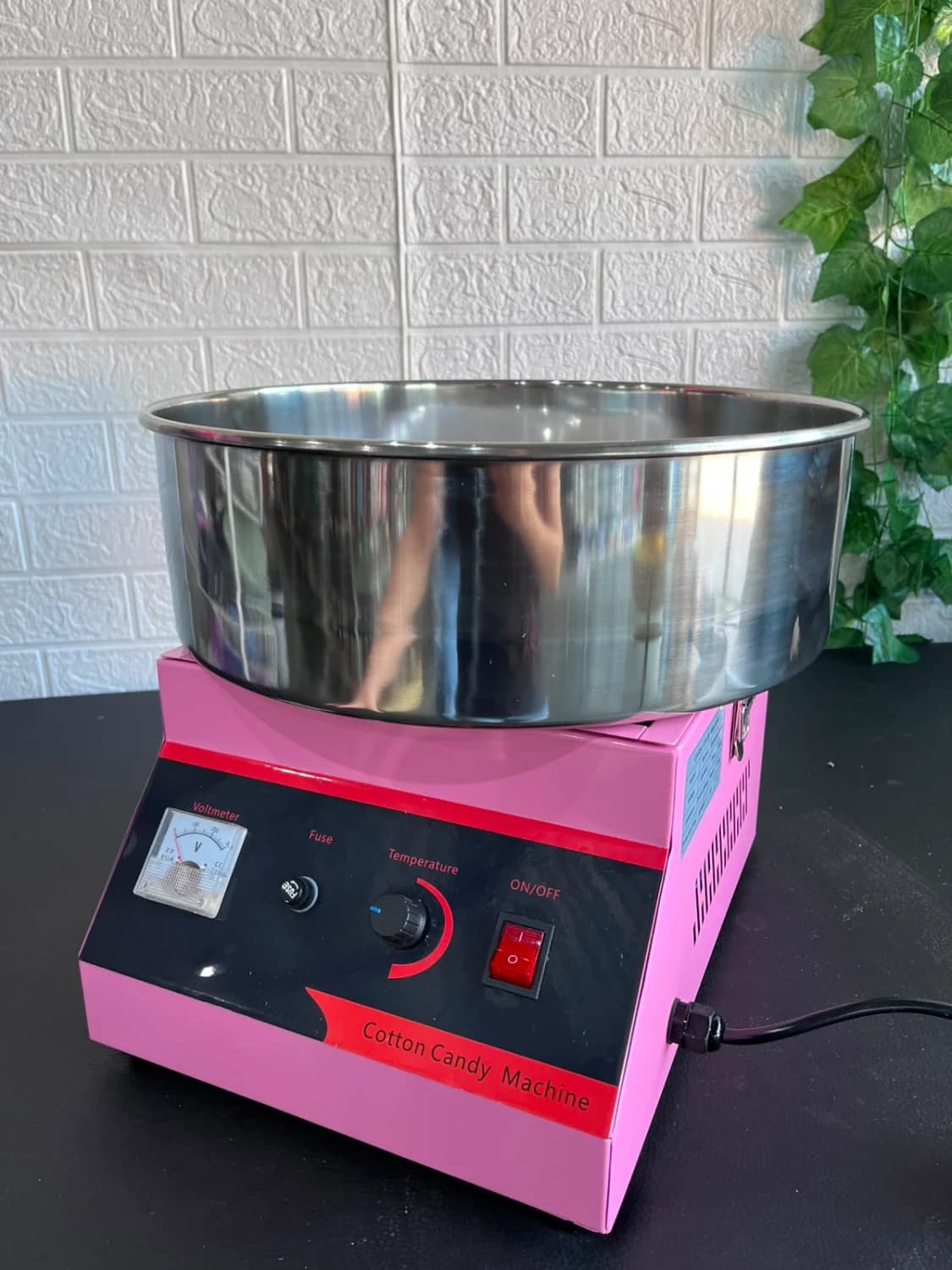 Máquina Profissional De Algodão Doce Bivolt 1000w Fúcsia 127/220v - 1