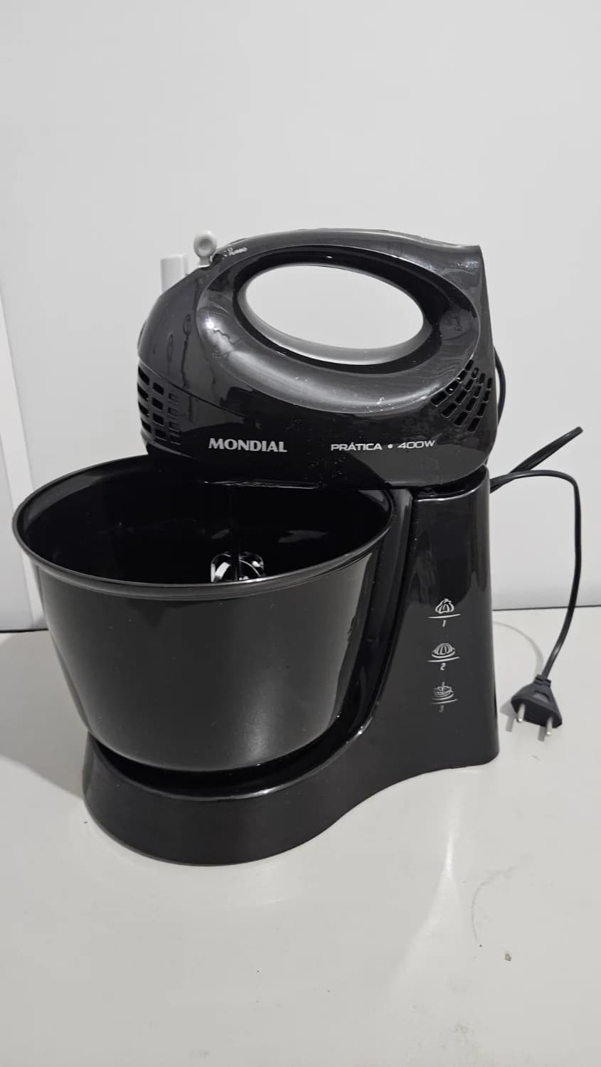 Batedeira Mondial Prática Com Pedestal 400W Preta 127V - 1