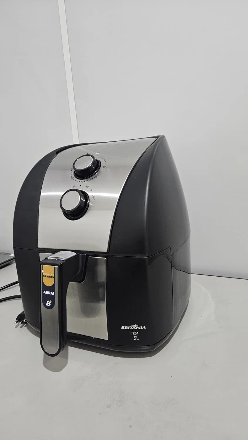 Fritadeira Air Fryer Britânia Gold 5,5L 1500W Antiaderente - 2