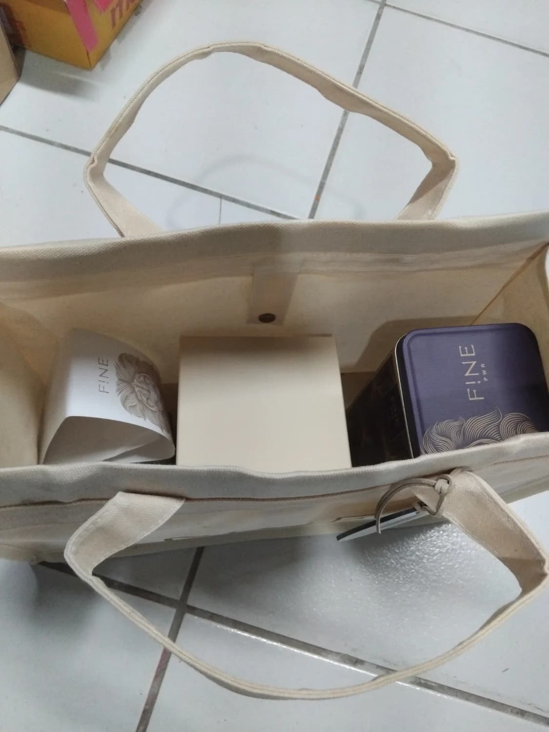 Colágeno Hidrolisado Premium Em Pó Fine Power Frutas Vermelhas 30 Sachês + Brinde + Bolsa + Copo Fio Ouro - 1