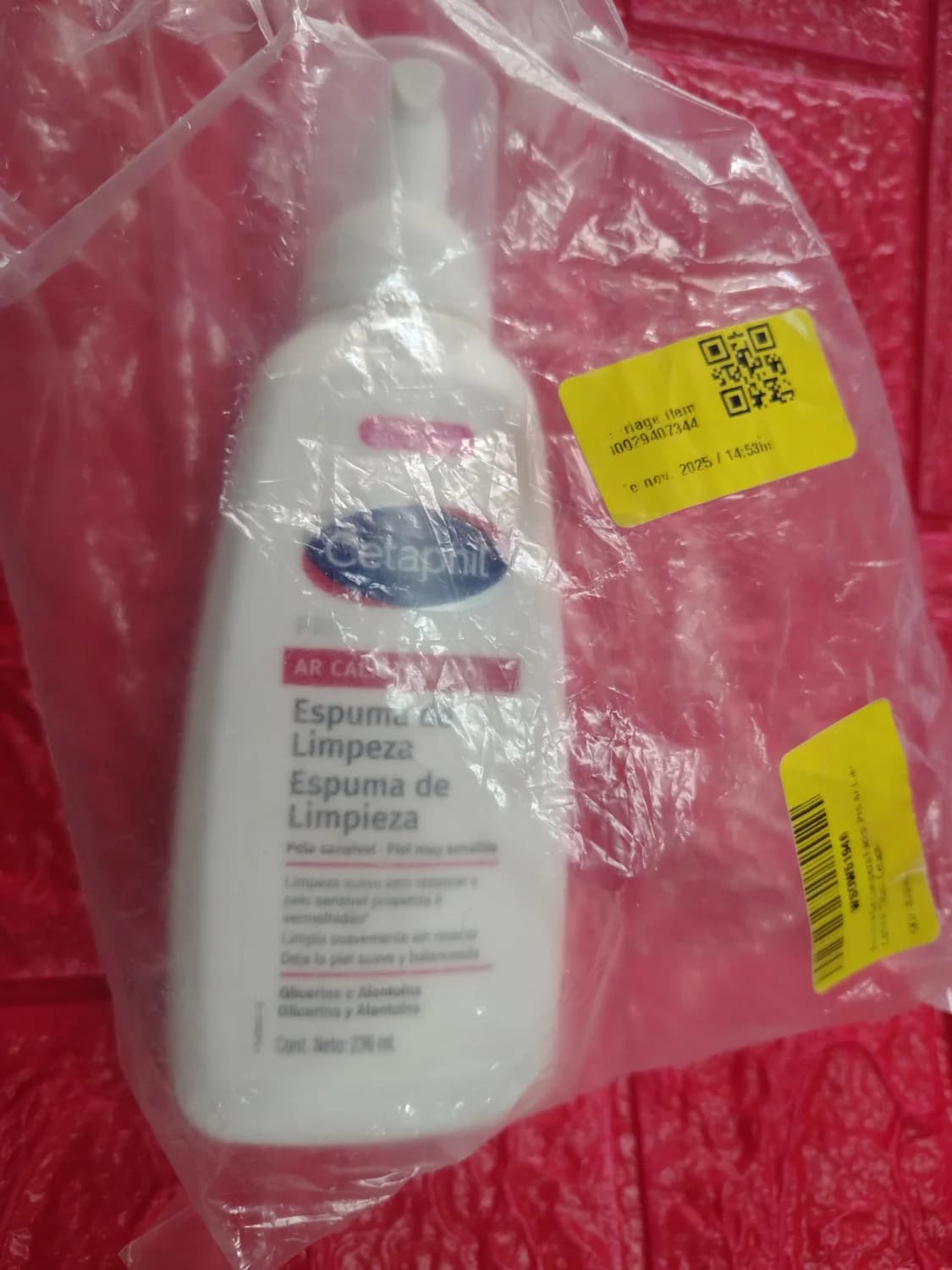 Espuma De Limpeza Facial Pele Oleosa Cetaphil Pro Ac 236ml - 1