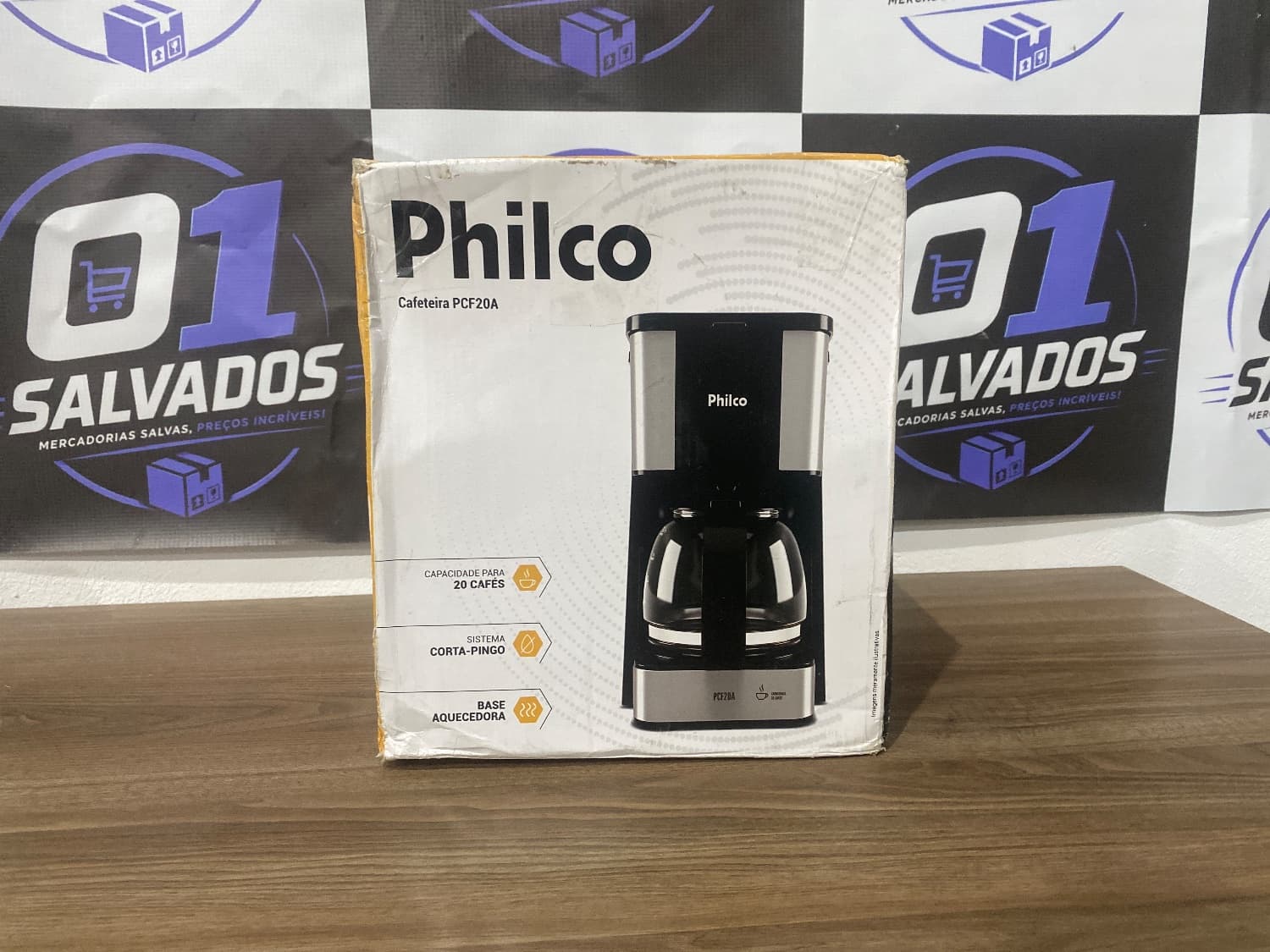 Cafeteira Philco Pcf20a 720ml 20 Cafezinhos 650w Cor Preto - 1