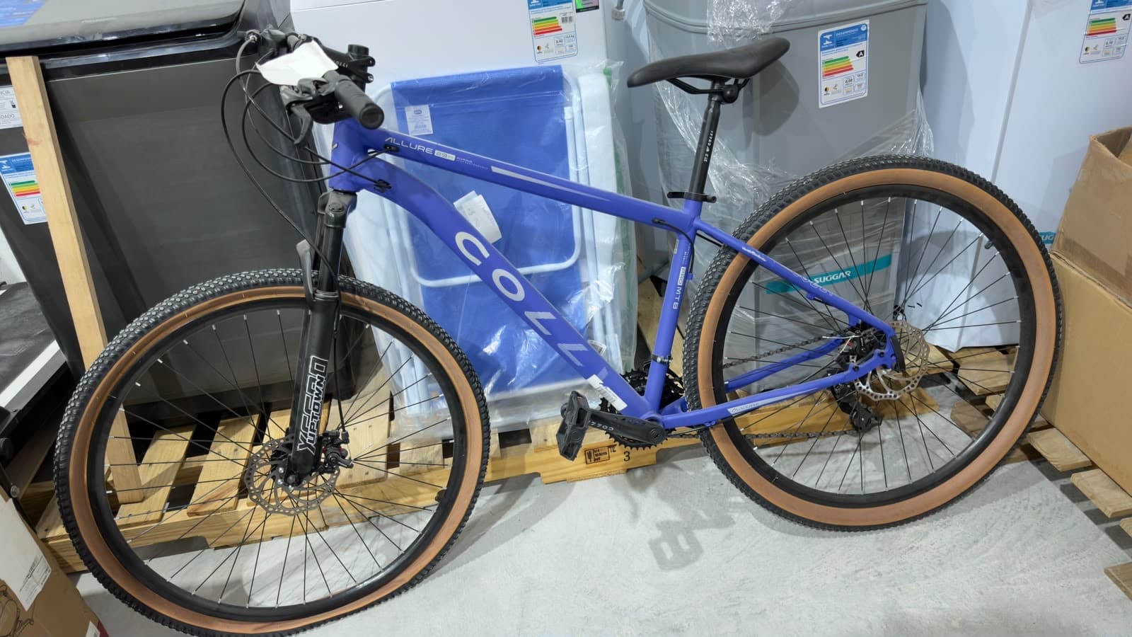 Bicicleta Colli Allure Aro 29 Violeta, com pneus de faixa bege - 1