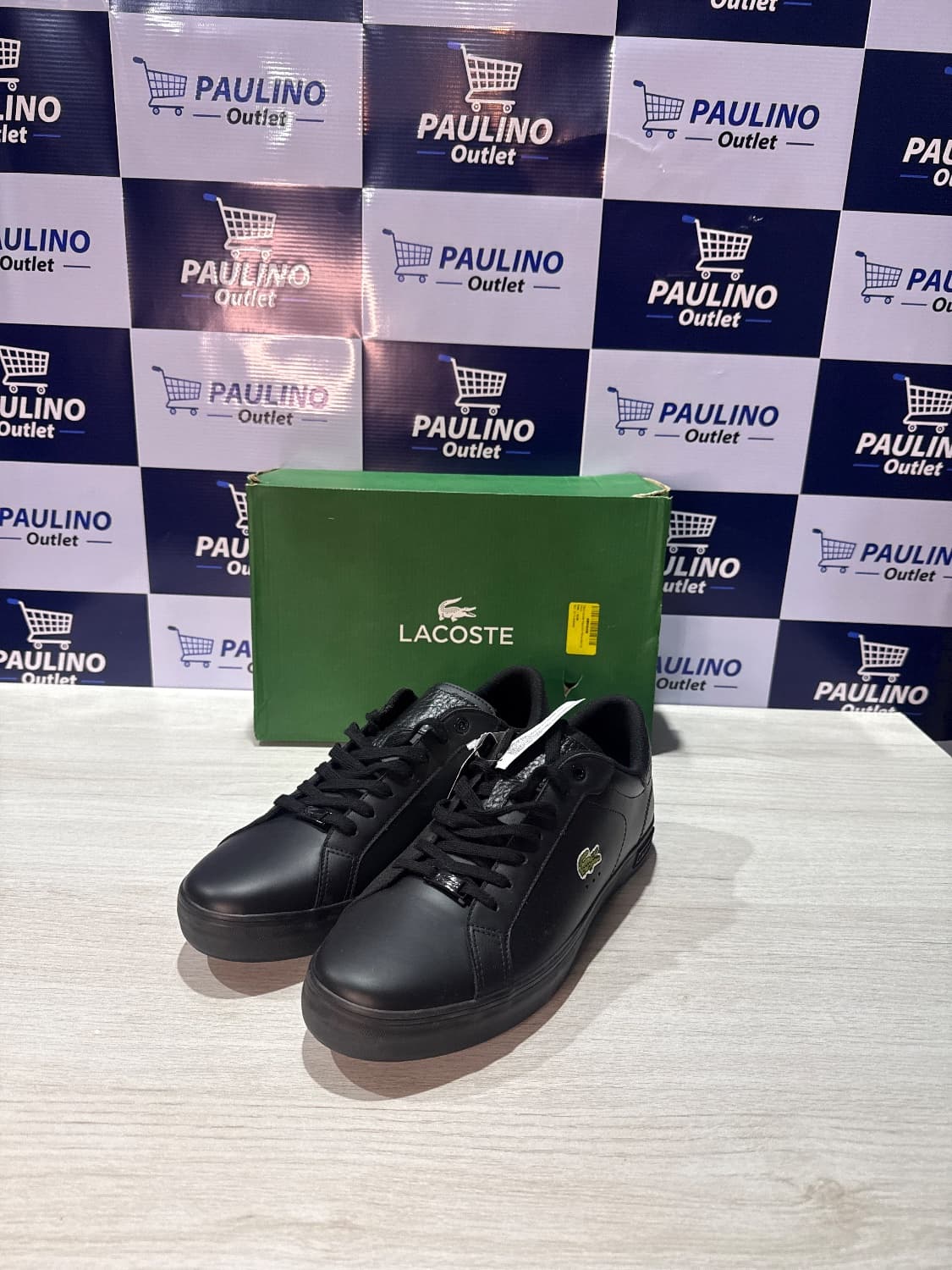 Sapato Lacoste PowerCourt Preto - Tamanho 43 - 1