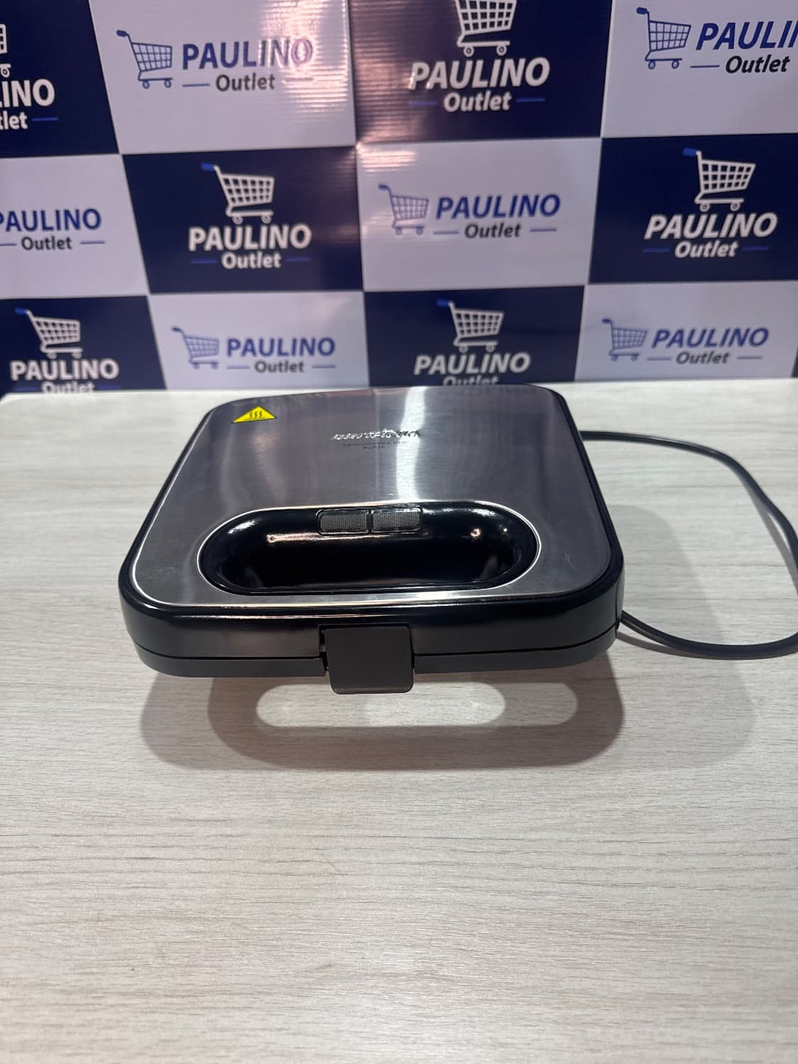 GRILL Britania BGR16 127V (PEQUENOS DETALHES) - 1