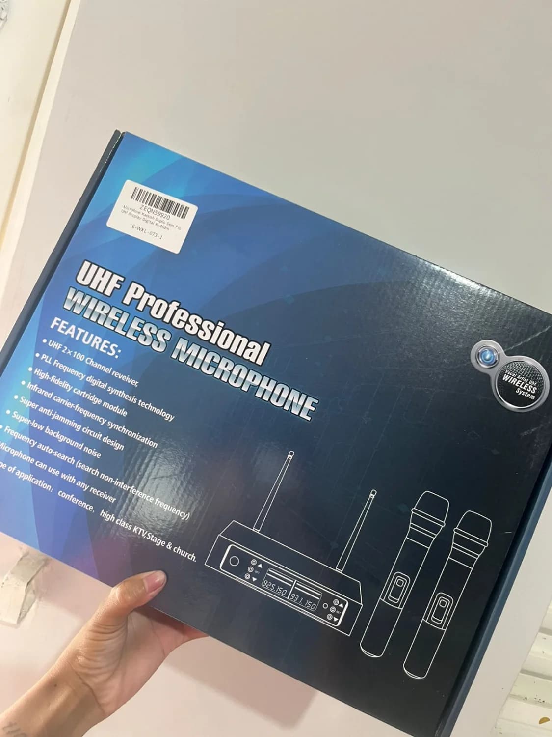 MICRIFONE UHF PROFESSIONAL WIRELESS MICROPHONE - 1