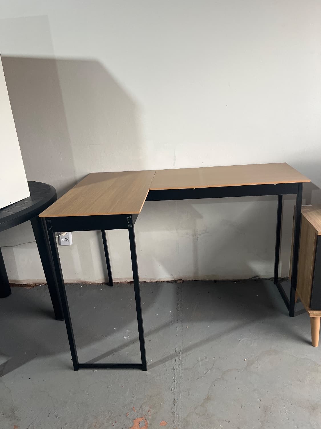 Mesa Estilo Industrial em L com Design Moderno Escritório - 2