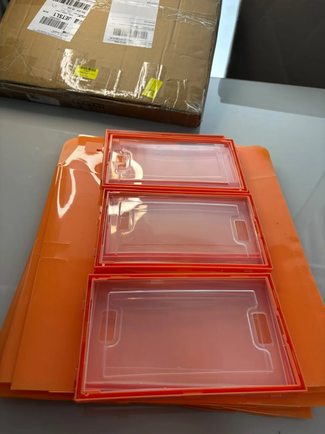 Kit com 6 Caixas Organizadoras de Sapatos e Tênis Modulares e Empilháveis. - 1