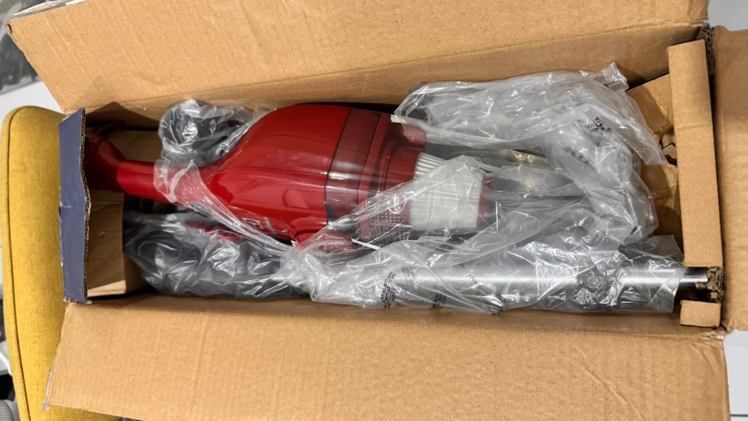 Aspirador de Pó Vertical Electrolux STK13 2 em 1 1100W 220V Filtro HEPA Vermelho - 4