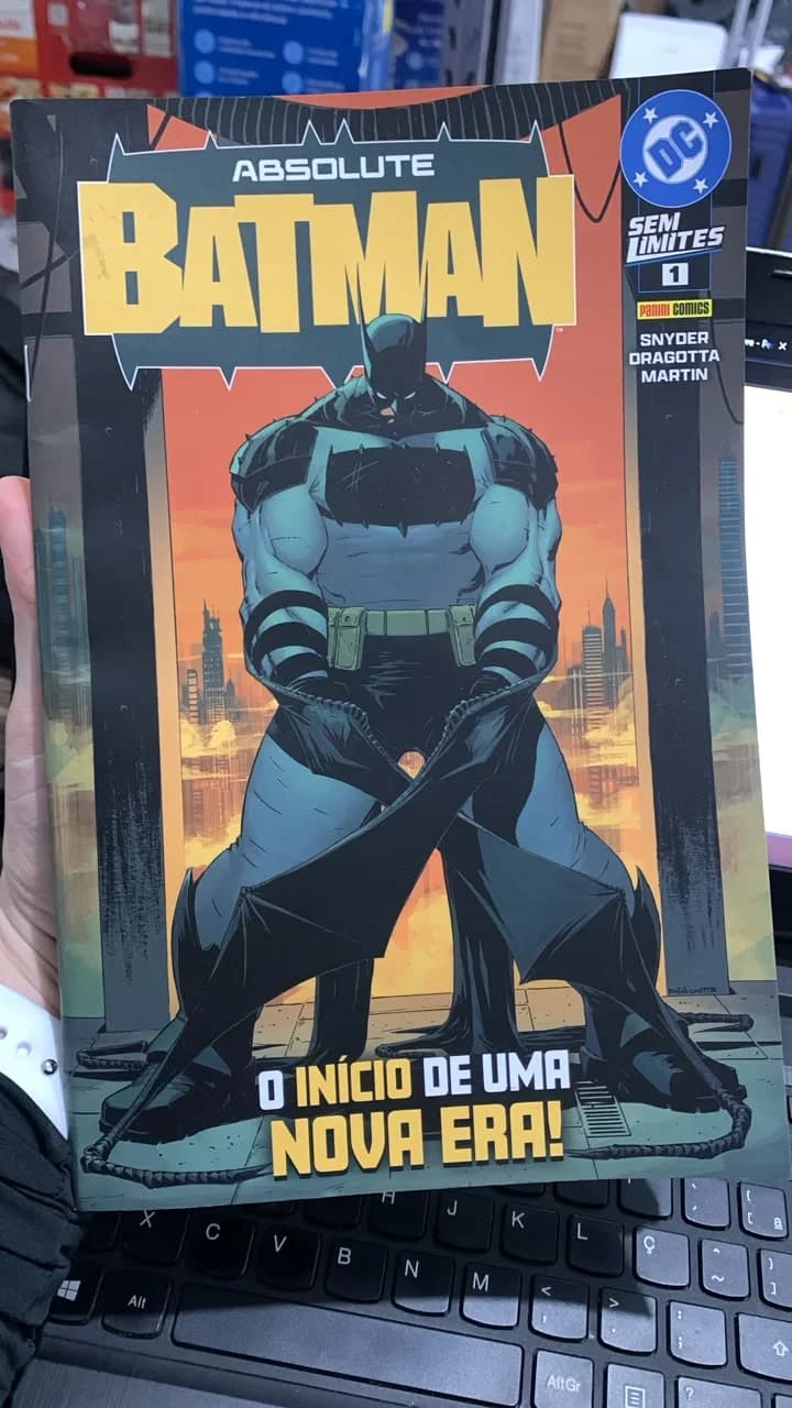HQ Absolute Batman Nº 1 – O Início de uma Nova Era | Panini Comics - 2