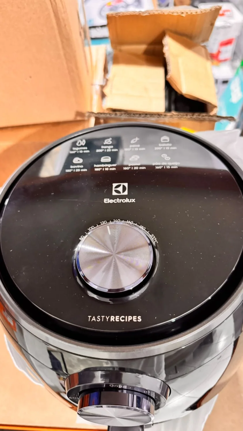 Air Fryer Electrolux Efficient EAF15 3,2L 1400W 220V – Rita Lobo - 4
