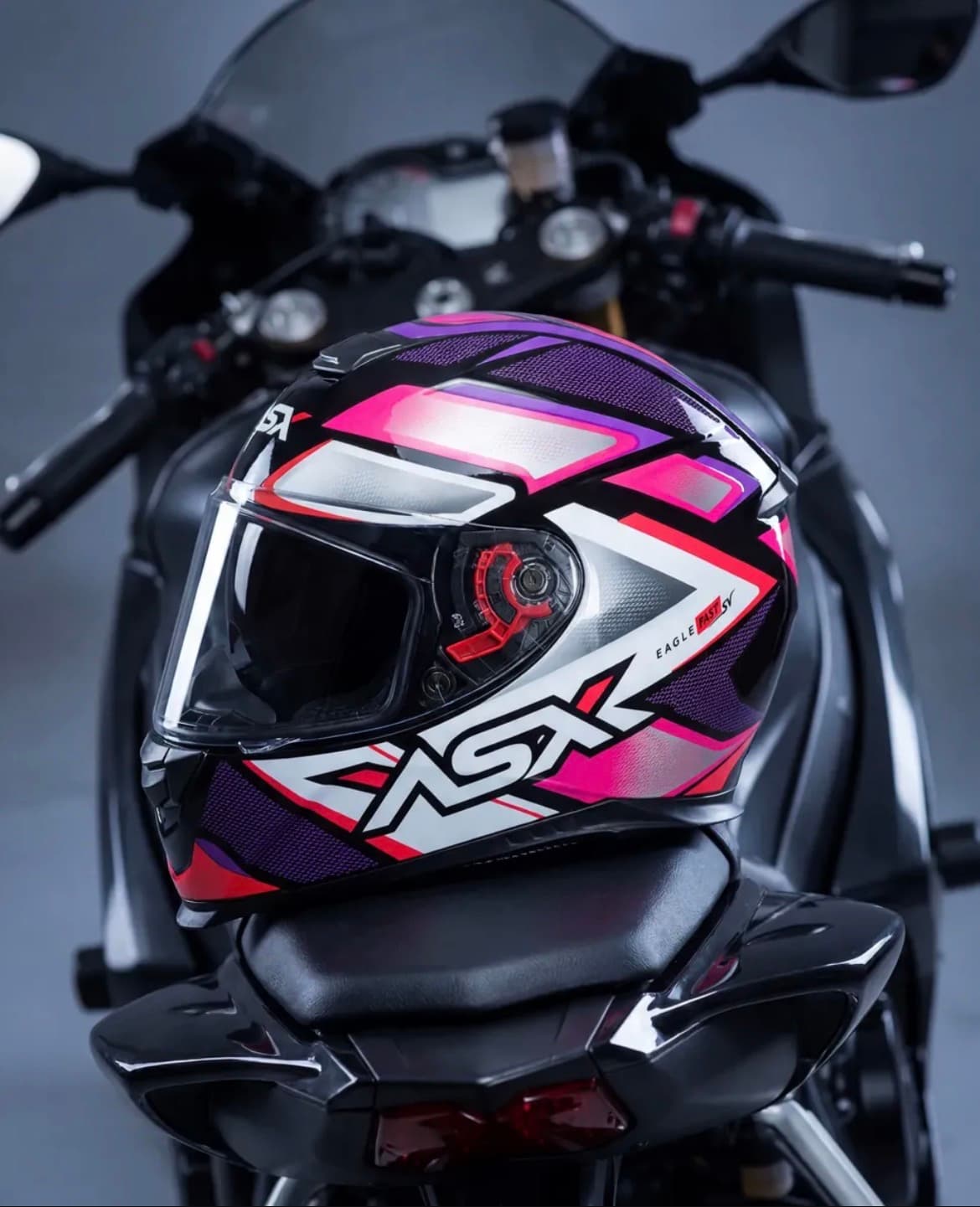 Capacete ASX Fast brilho preto/lilas tamanho S - 55/56 - 2