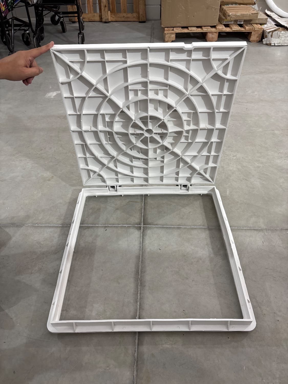 TAMPÃO ARTICULADO BRAGIONI 60X60 BRANCO - 1