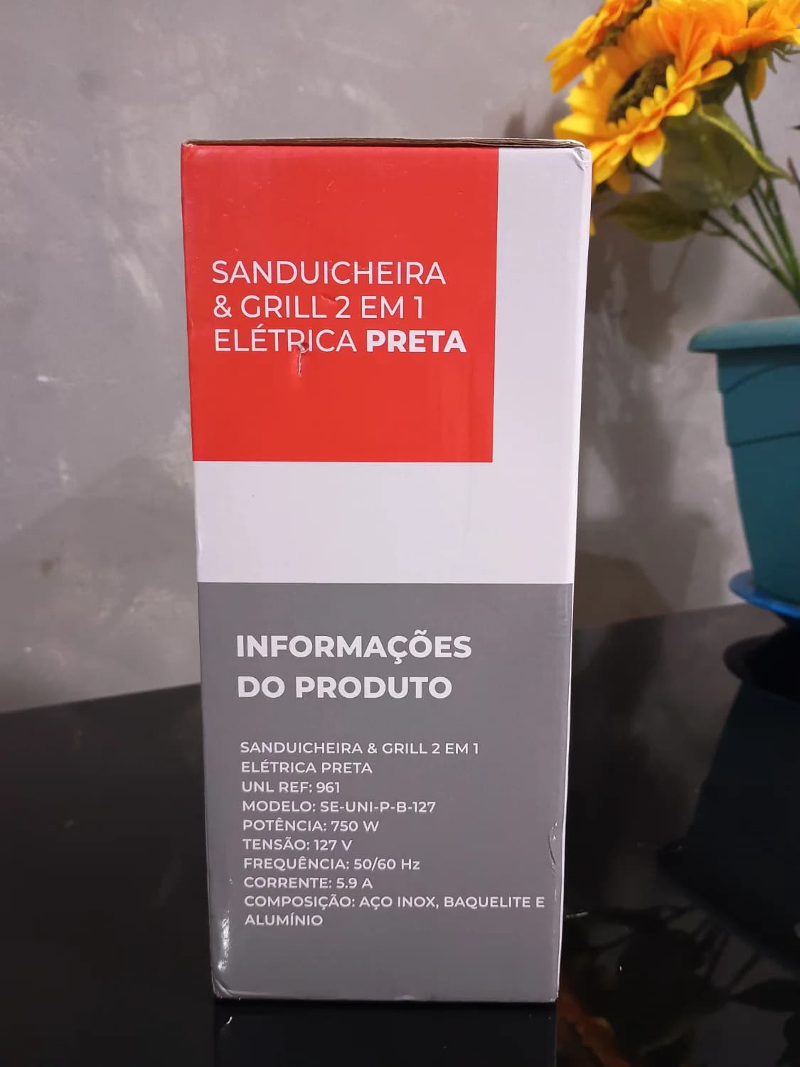 Sanduicheira e Grill Elétrica UNITERMI - 2