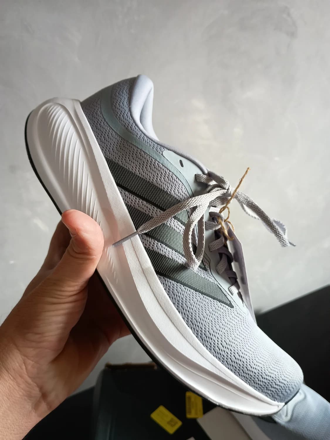 Tênis Adidas RESPONSE RUNNER 2 - 3